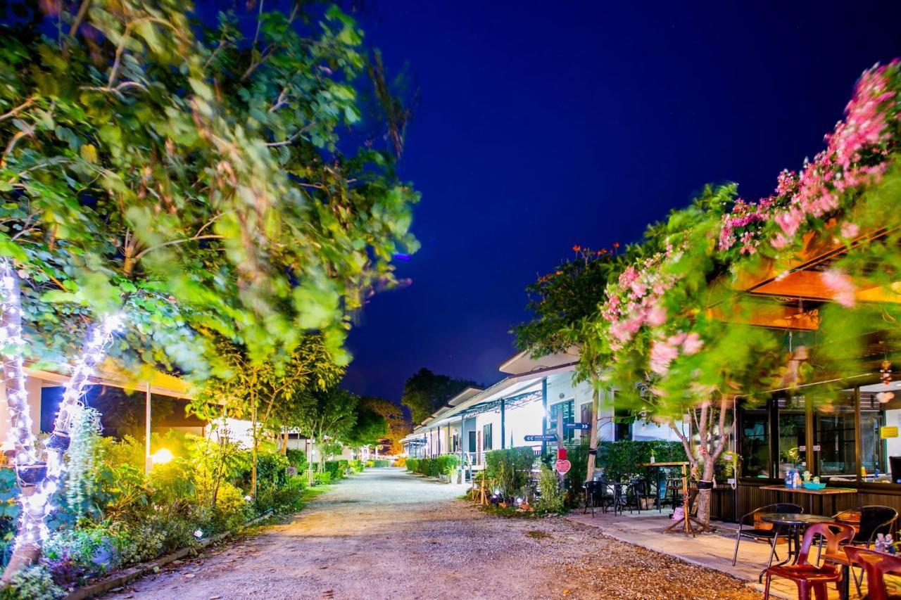 Numhom Resort Ban Nong Chum Saeng Exterior photo