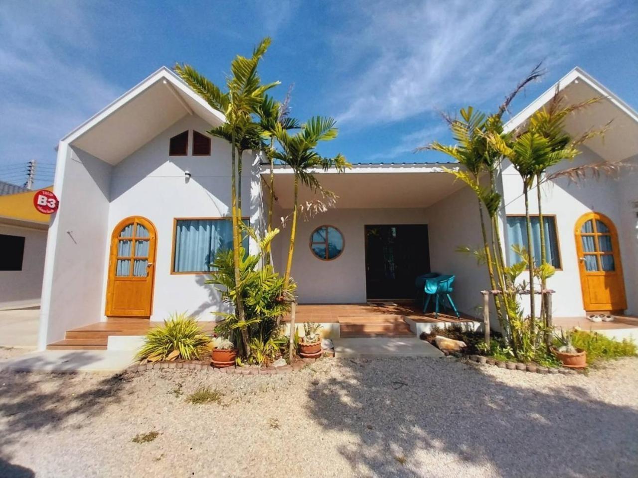 Numhom Resort Ban Nong Chum Saeng Exterior photo