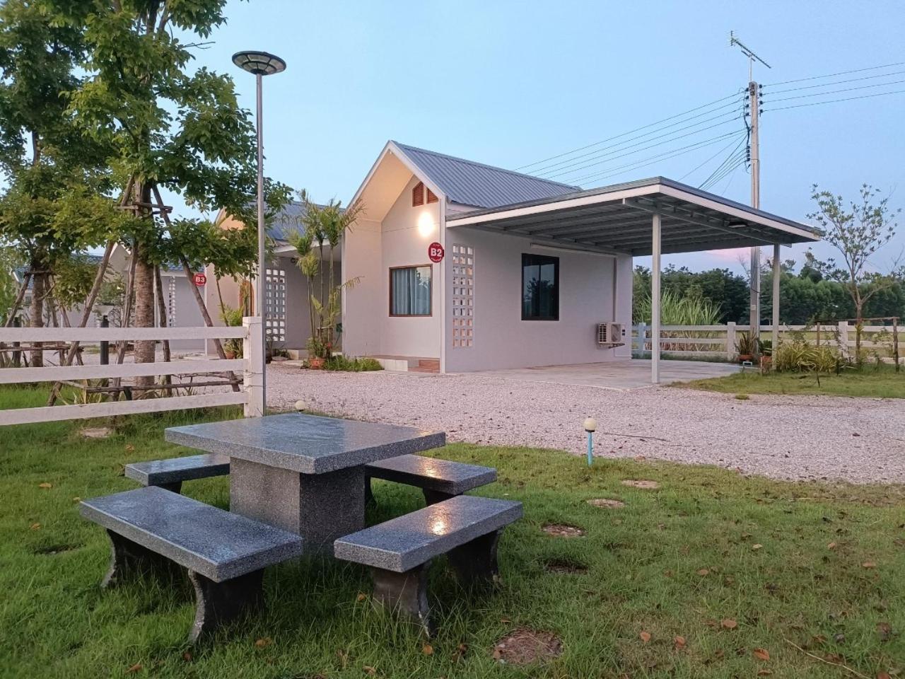 Numhom Resort Ban Nong Chum Saeng Exterior photo